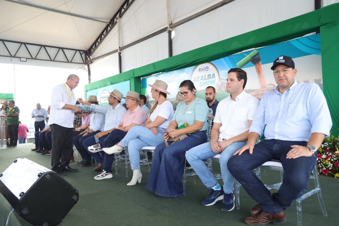 Sealba Show: Deputados participam de Encontro Agro com os Poderes